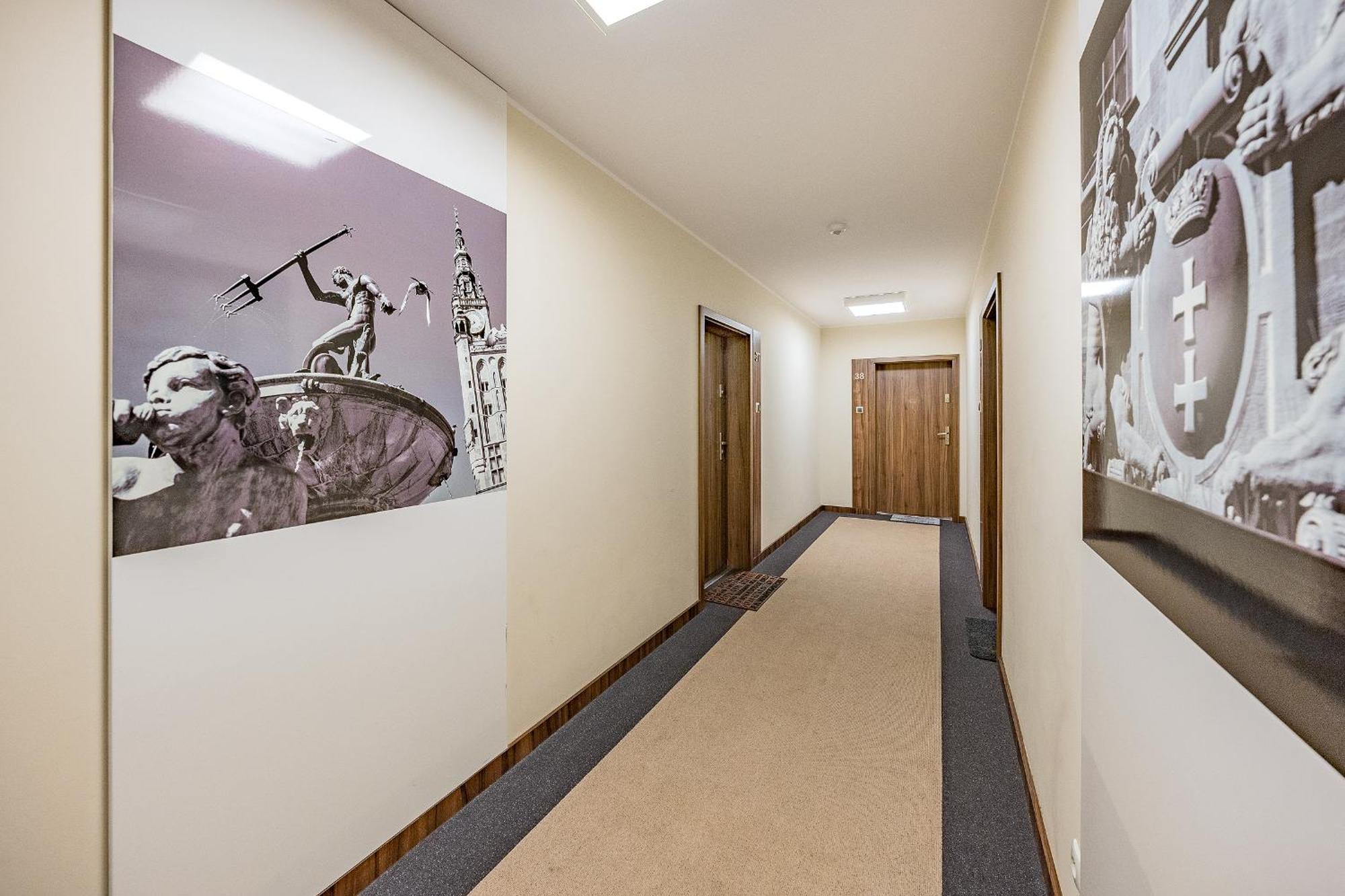 Hello Apartments Chmielna With Private Parking And Balcony 그단스크 외부 사진